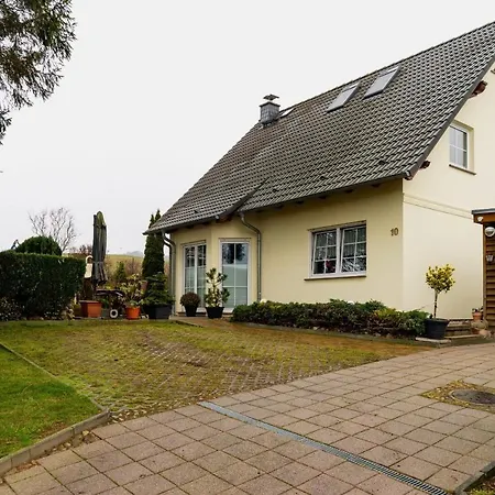 公寓 3-raum-maisonette-wohnung Mit Suedbalkon Blieschow